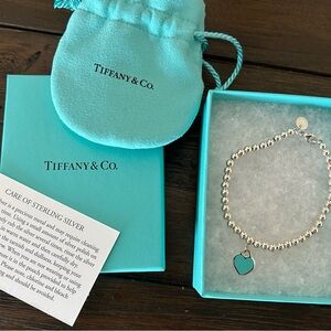 Tiffany & Co. Return to Tiffany sterling silver and enamel beaded bracelet